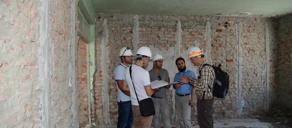Como Escolher a Vidraçaria Certa Para Sua Reforma Residencial